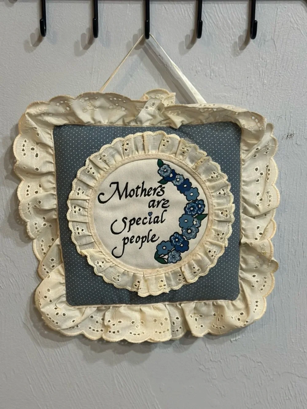N/A charming vintage